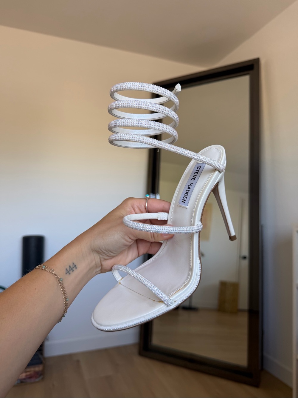 Women's White Strappy Wrap-Around Stiletto Sandals - Picture 7 of 7